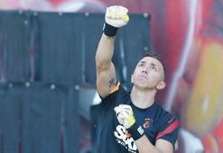 Muslera gümbür gümbür geliyor!