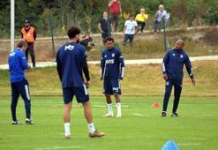 Fenerbahçe yarım sahada çift kale maç yaptı