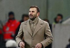 Galatasaraylı taraftarlar: İmparator Okan Buruk!