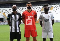Beşiktaş, yeni sezonda giyeceği formaları tanıttı