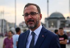 Bakan Kasapoğlu'ndan milli güreşçilere tebrik mesajı
