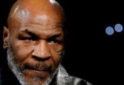 Mike Tyson'ın ringe dönüş maçı 2,5 ay ertelendi