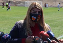 Berna Gözbaşı'dan transfer açıklaması