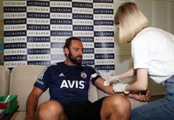 Fenerbahçe'de sağlık kontrolleri başladı