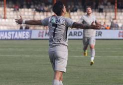 Adana Demirspor'da kiralık sözleşmesi biten 3 oyuncu takımdan ayrıldı