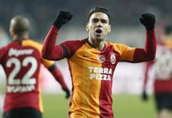 Son dakika Galatasaray haberleri! Falcao milyonları kaybetti!