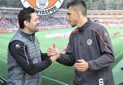 Alanyaspor'da Ceyhun Gülselam yeni sözleşme imzaladı!