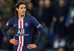 Edinson Cavani, Benfica ile anlaşmaya vardı