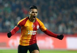 Falcao'ya şok öneri: "Galatasaray'dan ayrıl!"