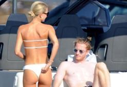 Marco Reus, sevgilisi Scarlett Gartmann'la tatilde