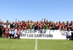 TFF 1. Lig'in şampiyonu Hatayspor, kupasını aldı