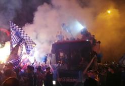 Erzurumspor futbolcularını, taraftarlar coşkuyla karşıladı