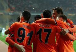 Başakşehir'de 23 futbolcu Süper Lig'de ilk şampiyonluğuna yakın