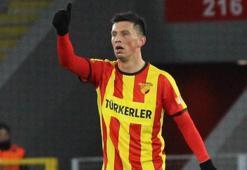 Göztepeli Castro, kulüp tarihine geçti