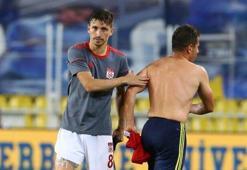 Fenerbahçe - Sivasspor maçı sonrası Emre ve Mert Hakan Yandaş...
