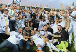 Erzurumspor'da Süper Lig'e yükselmenin mutluluğunu yaşanıyor
