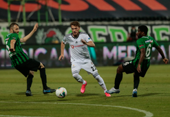 SON DAKİKA | Beşiktaş'a çifte sakatlık şoku! Ljajic ve Lens...