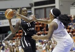 İzmit Belediyespor, Clarissa Dos Santos'u transfer etti
