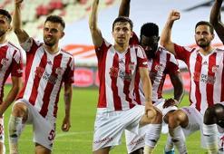 Sosyal medyada gündemin 1 numarası Mert Hakan Yandaş
