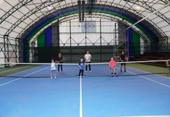 Çorlu'da tenis kortları tekrar açıldı