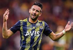 SON DAKİKA! Fenerbahçe, Mauricio Isla ile yollarını ayırdı