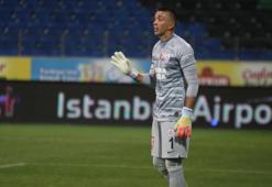 Fernando Muslera'nın ayağı kırıldı! Acı haber geldi