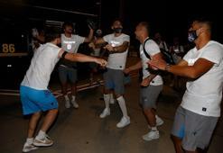 Trabzonspor'a coşkulu karşılama! Pistte kolbastı şov yaptılar