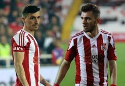 Son dakika | Emre Kılınç ve Mert Hakan Yandaş'ın parası yatırıldı!
