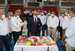 İzmir'de 1200 erzak kolisi amatör kulüplere dağıtıldı