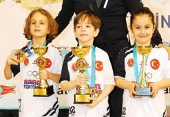 Ispartalı 2 karateci finale yükseldi