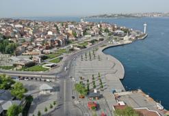Sokağa çıkma yasağının ilk gününde İstanbul'da yollar ve meydanlar boş kaldı