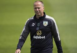 İngiltere'de Burnley'in yardımcı antrenörü Ian Woan'da corona virüs vakası