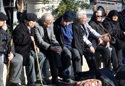 65 yaş üstü için sokağa çıkma saatleri değişti