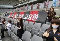 Tribünleri 'şişme mankenler' ile dolduran FC Seoul'den özür