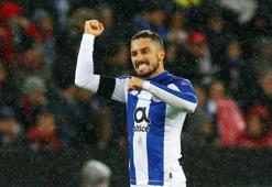 Son dakika - Galatasaray'a Alex Telles ve Maicon'dan piyango!