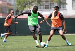Alanyaspor, günün ilk antrenmanını tamamladı