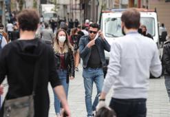 Uyarıya rağmen İstiklal Caddesi bugün de yoğun