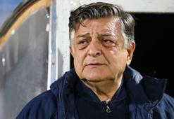 Yılmaz Vural: Bu virüs futbolculara bulaşmıyor mu?