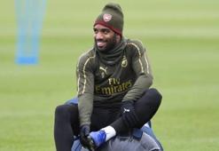 Arsenal oyuncuları tesislerde idmanlara başladı