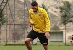 Yeni Malatyaspor yurt dışından gelecek futbolcuları bekliyor