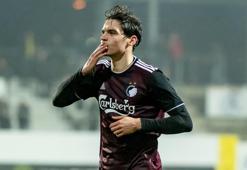 Fenerbahçe'de Robert Skov harekatı