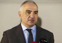 Bakan Ersoy 'Evde Kal Zinde Kal' video konferansında sporcularla buluştu