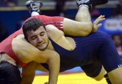 65 yaş ve üstü eski güreşçilere ziyaretler sürüyor