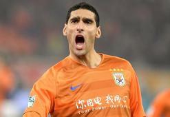 Corona virüsü atlatan Fellaini taburcu edildi