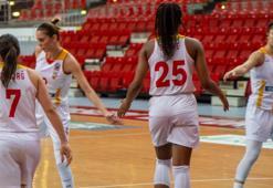 Bellona Kayseri Basketbol'da 3 isim formayı bırakmadı