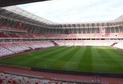 Yeni 4 Eylül Stadı Sivasspor-Fenerbahçe maçına hazırlanıyor