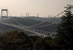İstanbul'un iki yakası arasındaki araç geçişi yüzde 52 azaldı