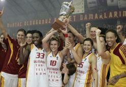 Galatasaray, kadın basketbol takımının ilk Avrupa zaferini unutmadı