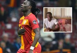 Gomis'ten Mesaj Var!