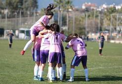 Horozkentspor, Alanya Demirspor'u 5-0 mağlup etti